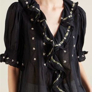 Doen Hettie top Black with floral embroidery